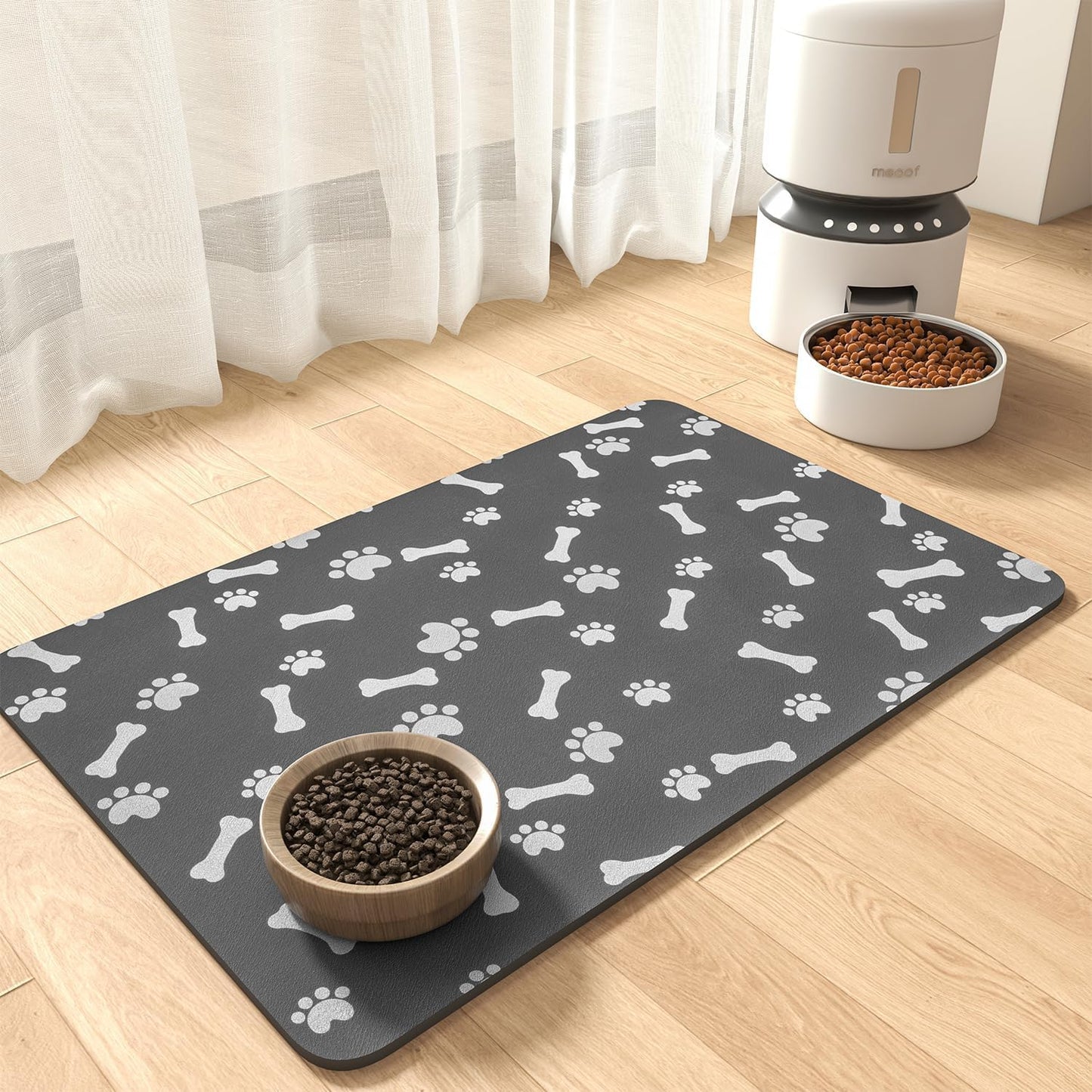 LYSSIID Alfombrilla Absorbente para Comederos Y Bebederos De Mascotas con Base De Goma Impermeable, Alfombrilla De Secado Rápido para Bebederos De Perros Y Gatos (Gris Oscuro a Rayas, 12"X19")